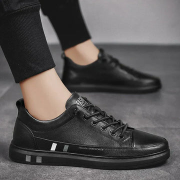 Zapatilla elegante de piel auténtica
